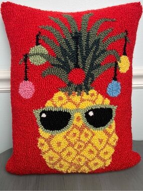 Pineapple Hooked Pillow. Show your fun style. Conversation starter
For sure!